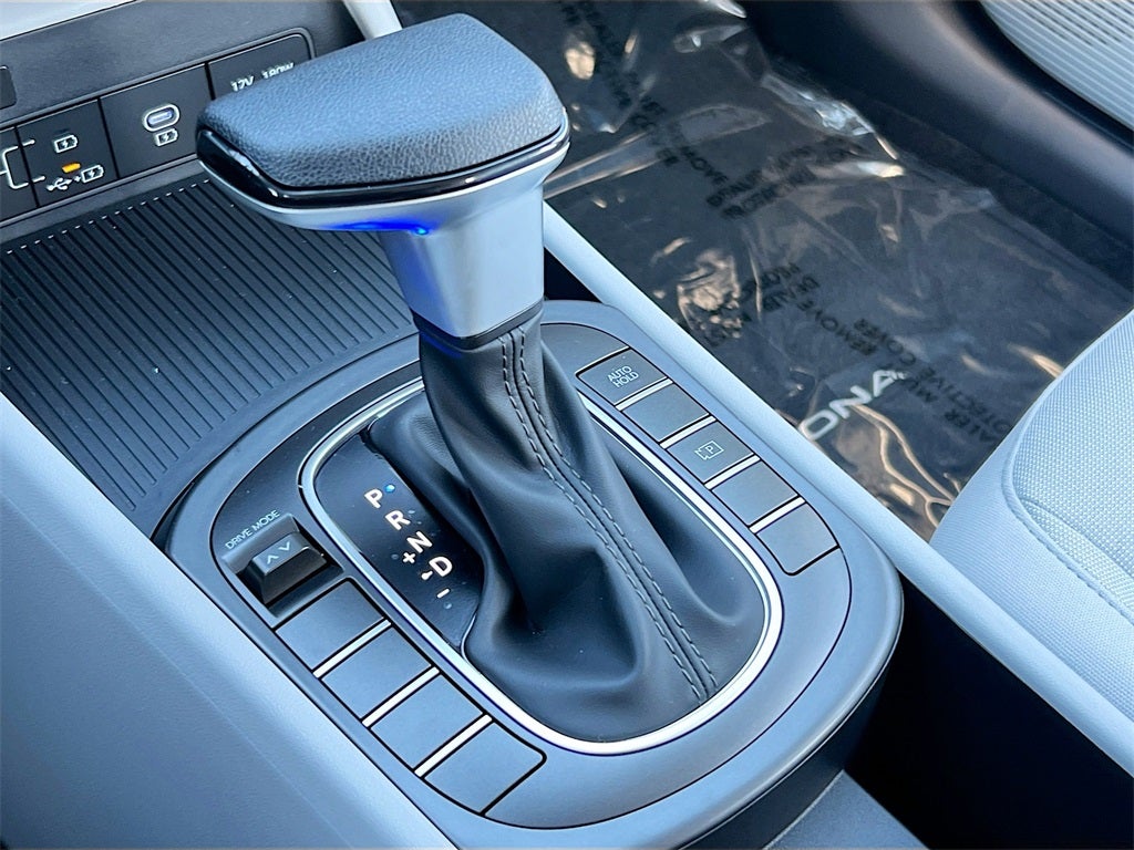 2026 Hyundai KONA SE FWD