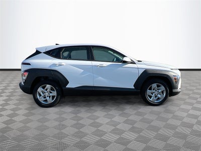 2026 Hyundai KONA SE FWD