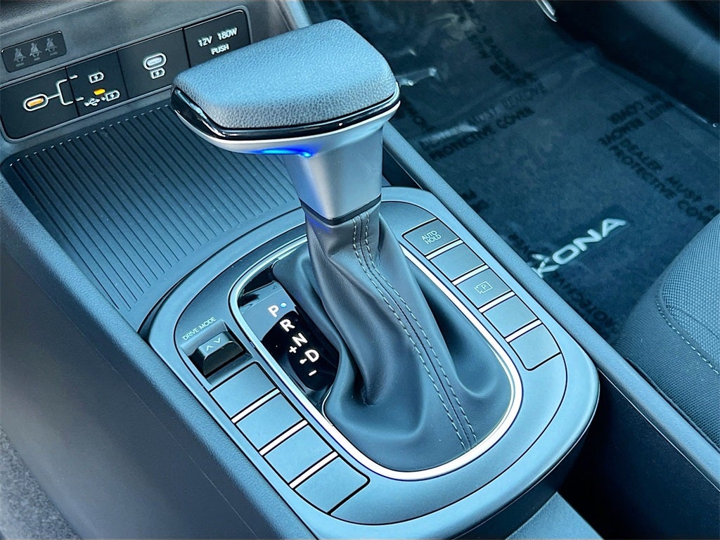 2026 Hyundai KONA SE FWD