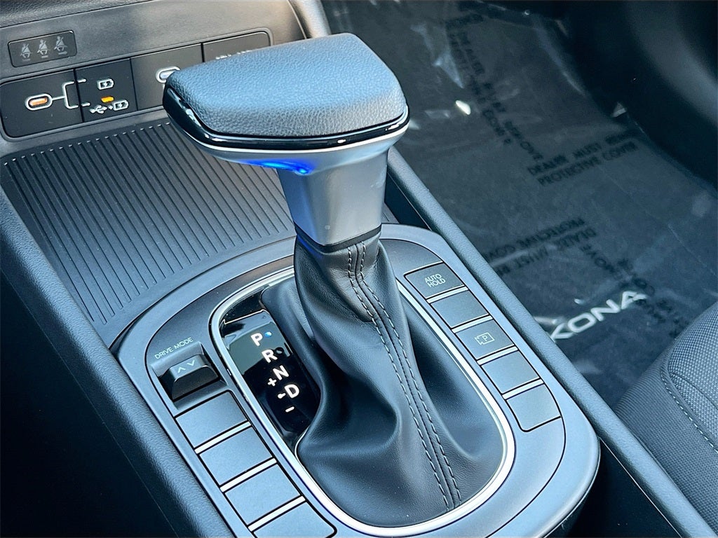 2026 Hyundai KONA SE FWD