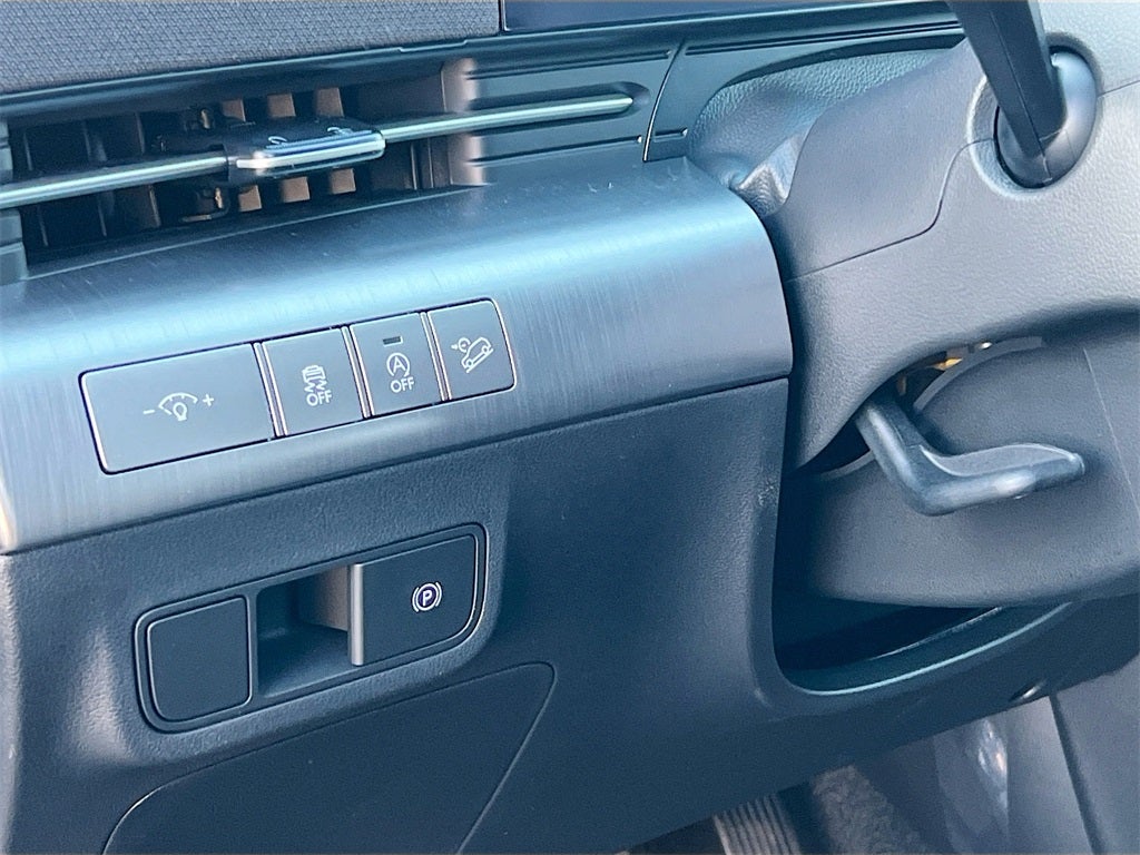 2026 Hyundai KONA SE FWD