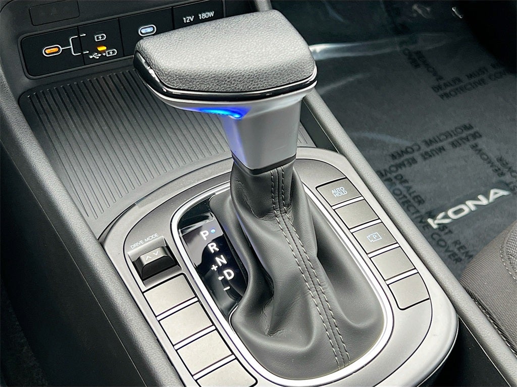 2026 Hyundai KONA SE FWD