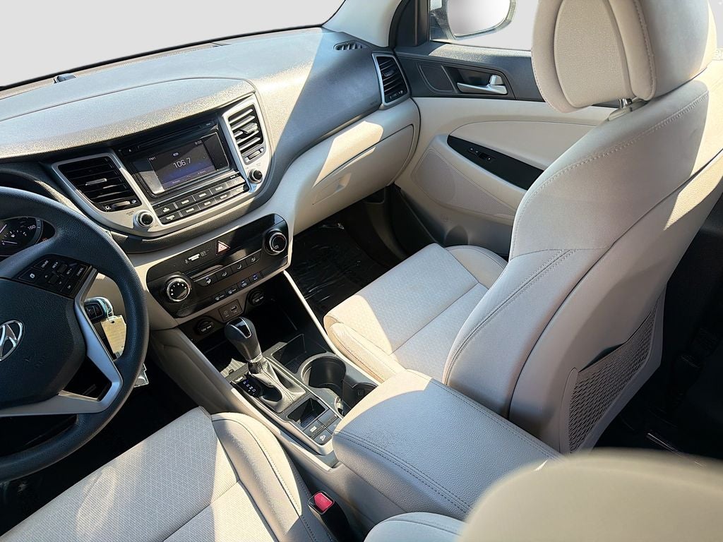 2016 Hyundai TUCSON SE