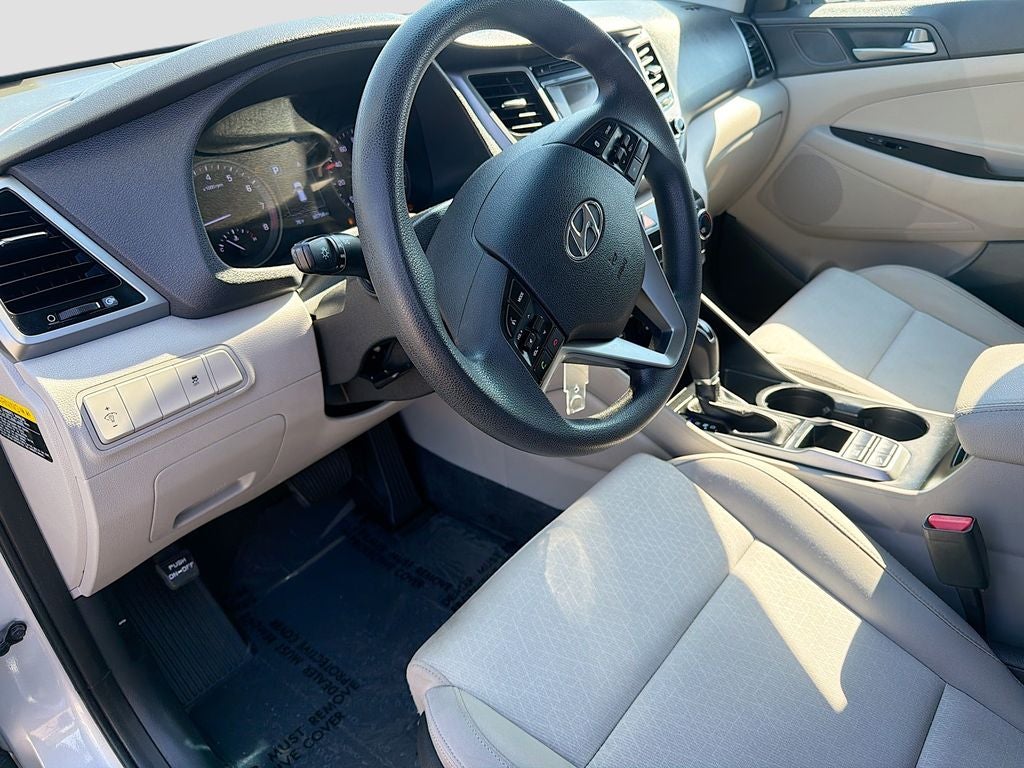 2016 Hyundai TUCSON SE