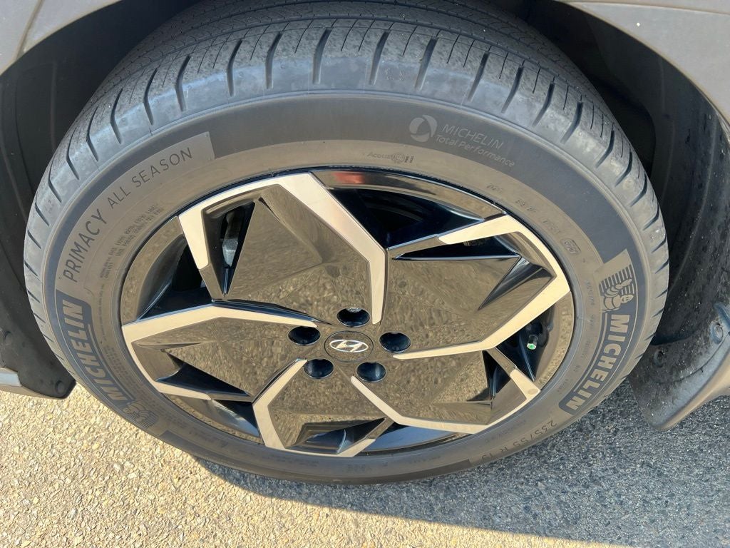 2022 Hyundai IONIQ 5 SEL