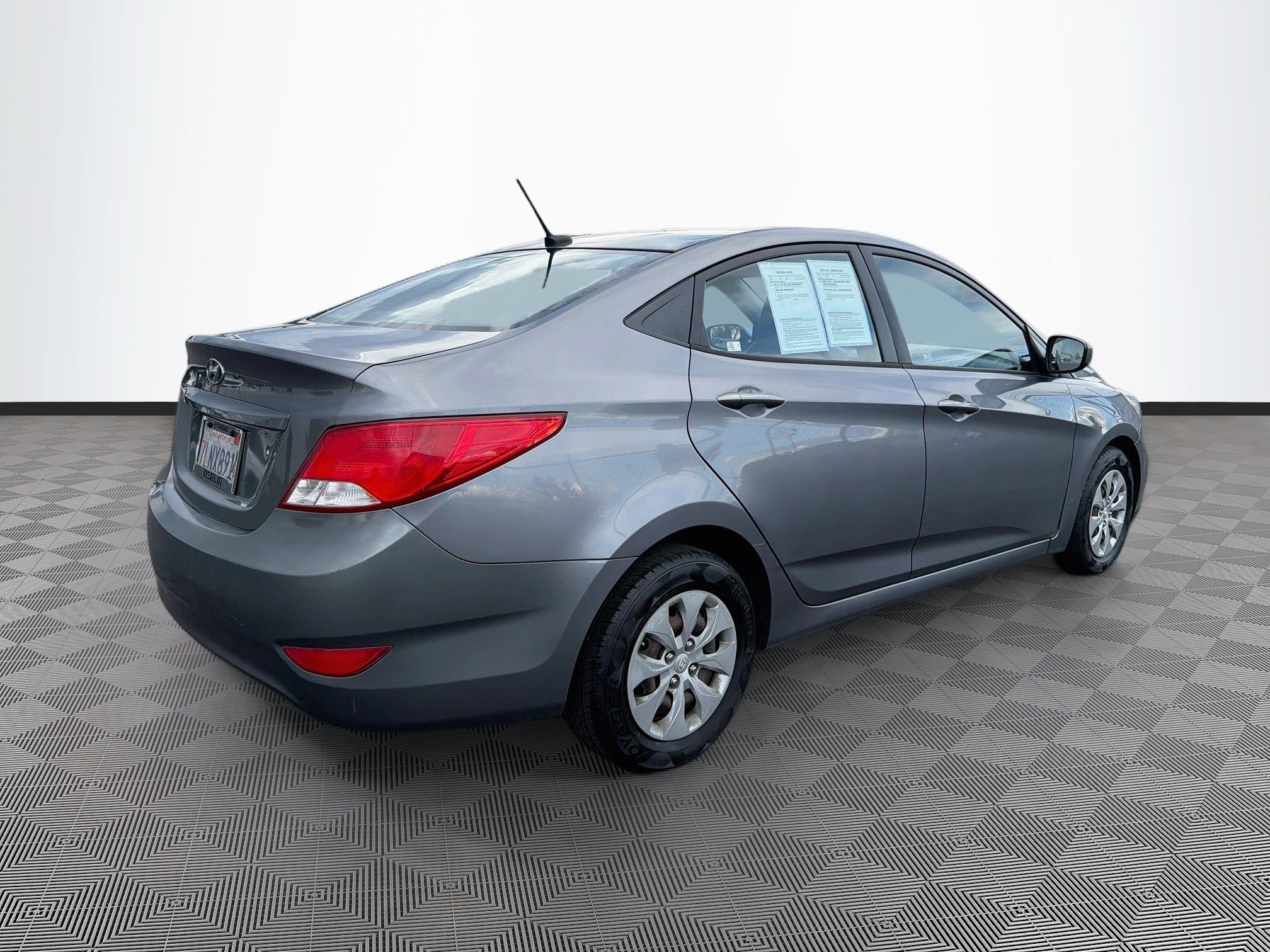 2016 Hyundai ACCENT SE