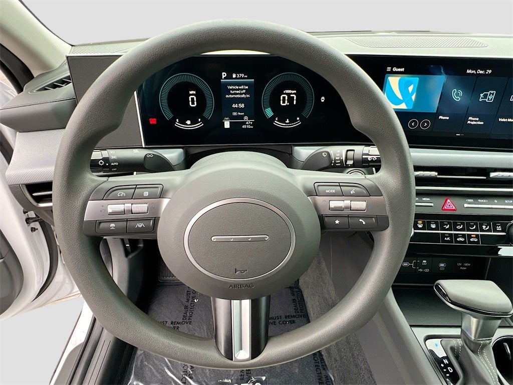 2025 Hyundai SONATA SE