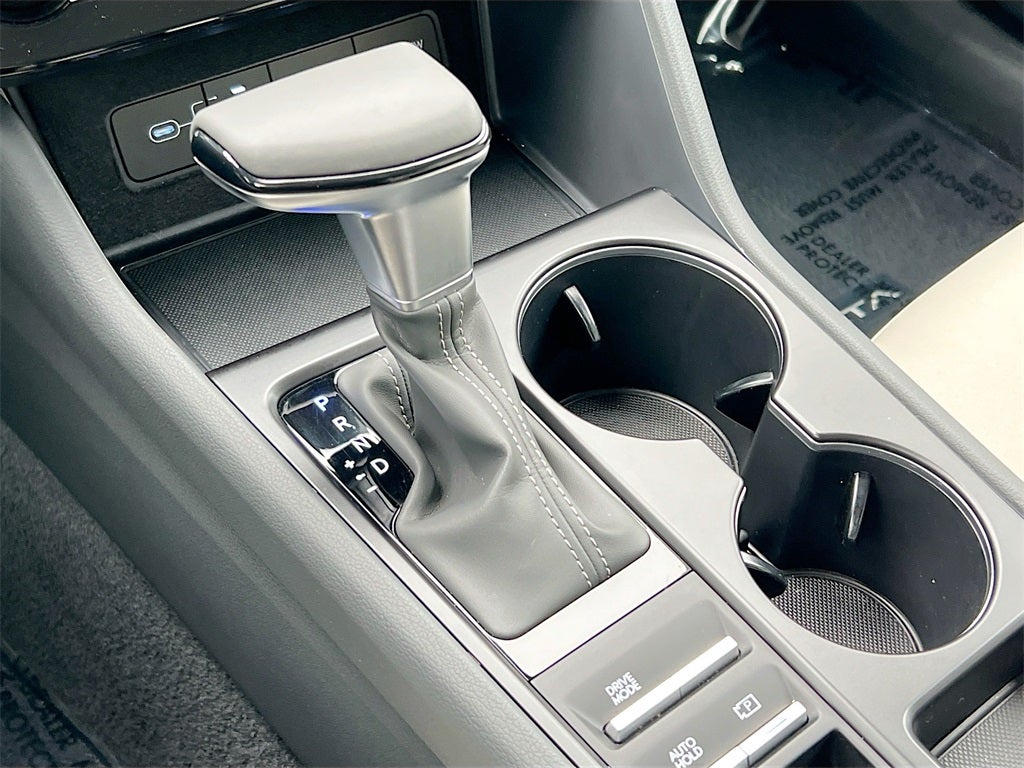 2025 Hyundai SONATA SE