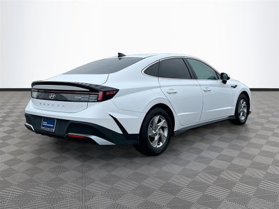2025 Hyundai SONATA SE