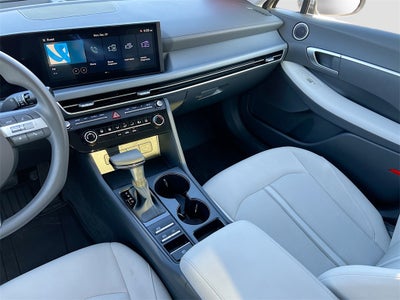 2025 Hyundai SONATA SE