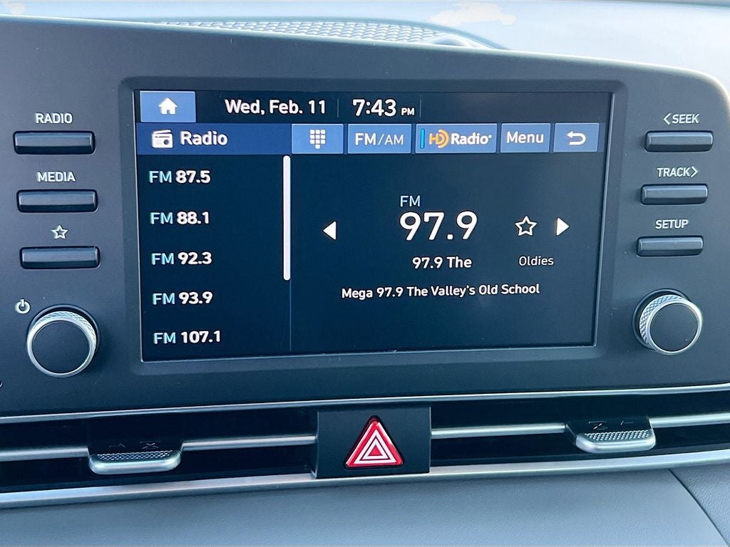 2026 Hyundai ELANTRA SE