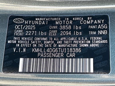 2026 Hyundai ELANTRA SE