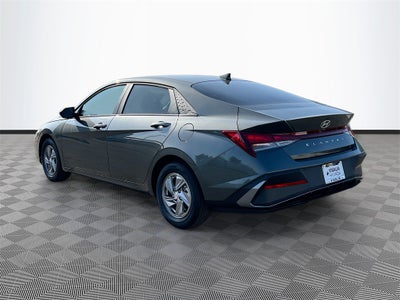 2026 Hyundai ELANTRA SE