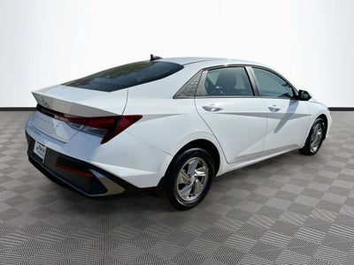 2026 Hyundai ELANTRA SE