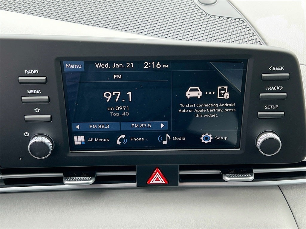 2026 Hyundai ELANTRA SE