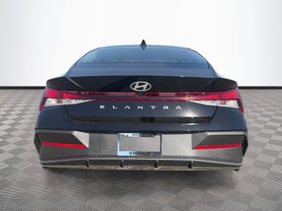 2026 Hyundai ELANTRA SE