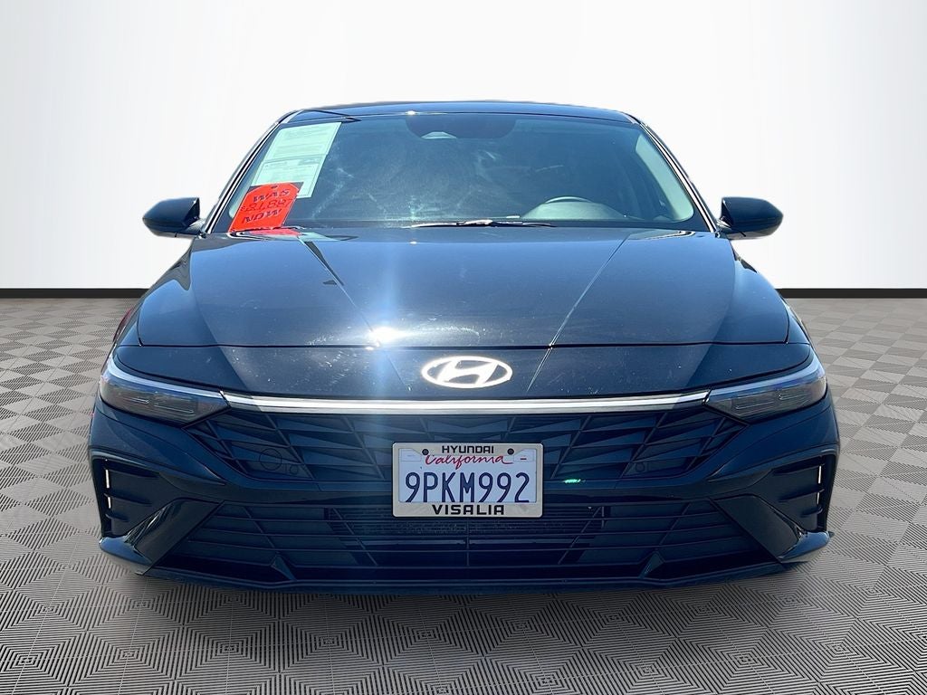 2025 Hyundai ELANTRA SE