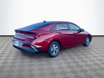 2026 Hyundai ELANTRA SE