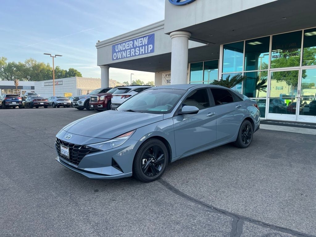 2023 Hyundai ELANTRA SEL