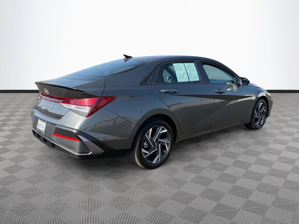 2025 Hyundai ELANTRA SEL Sport