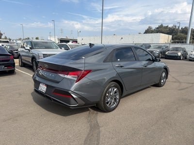 2024 Hyundai ELANTRA SEL