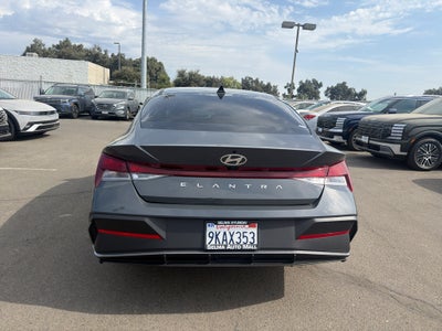 2024 Hyundai ELANTRA SEL