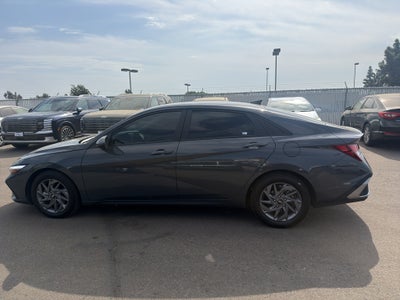 2024 Hyundai ELANTRA SEL