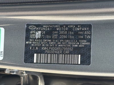 2024 Hyundai ELANTRA Limited