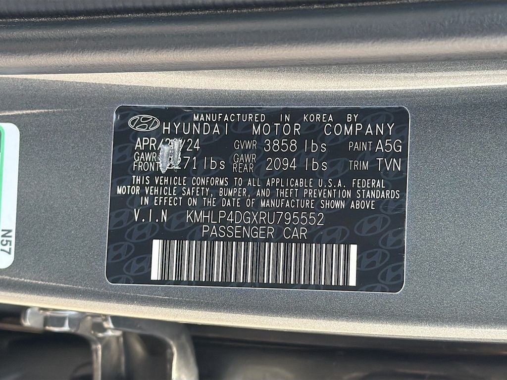 2024 Hyundai ELANTRA Limited