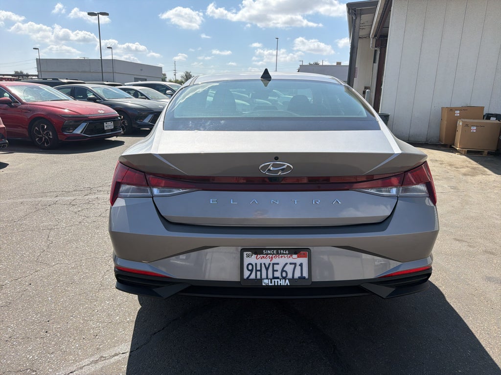 2023 Hyundai ELANTRA SEL