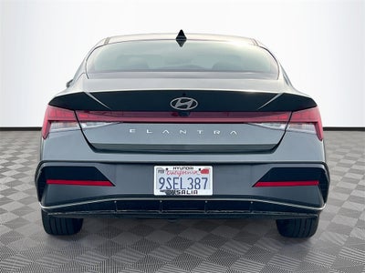 2025 Hyundai ELANTRA SEL Convenience