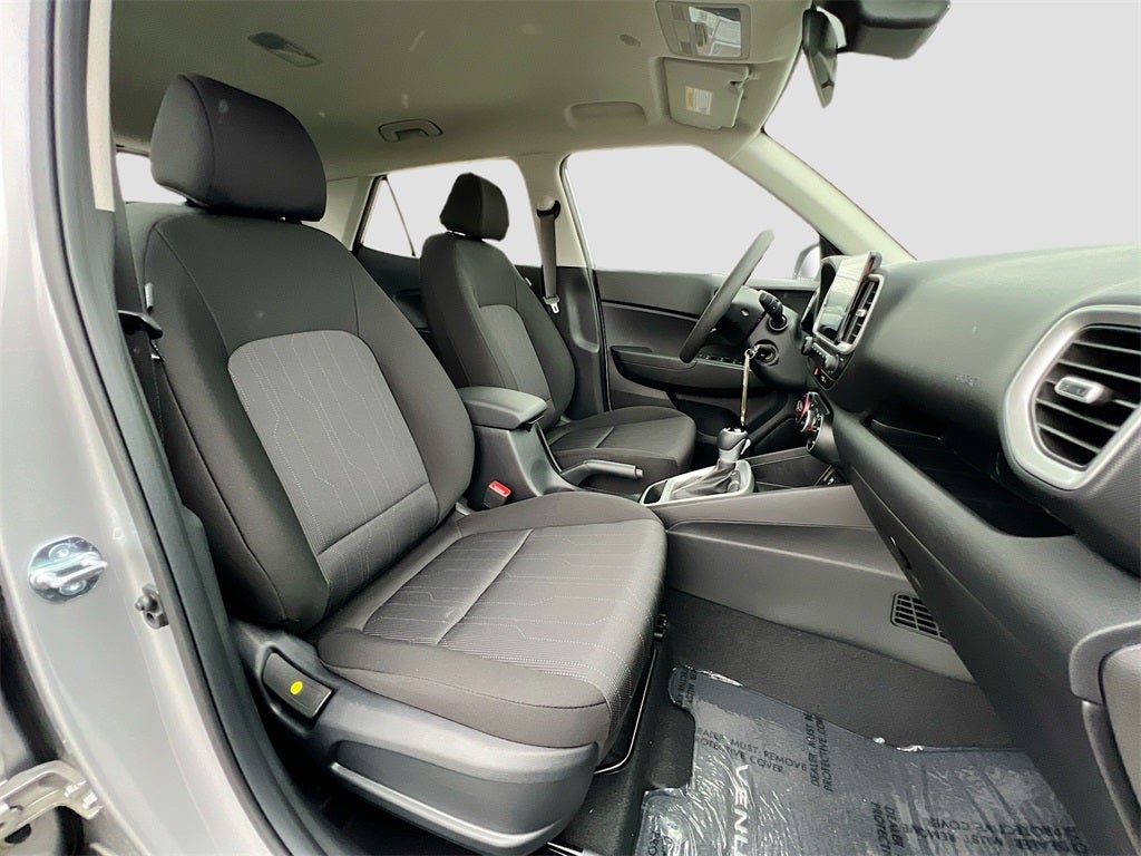 2025 Hyundai VENUE SE