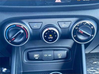 2025 Hyundai VENUE SE