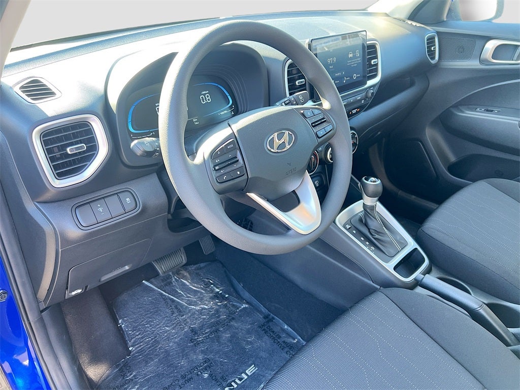 2025 Hyundai VENUE SE