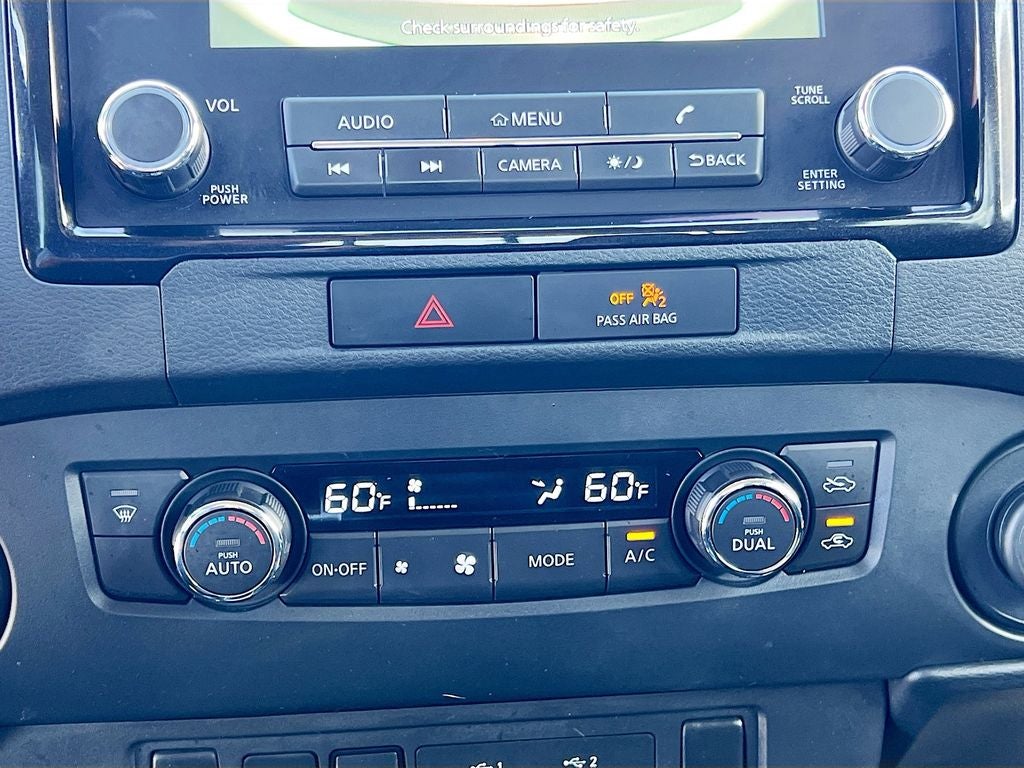 2022 Nissan Frontier SV