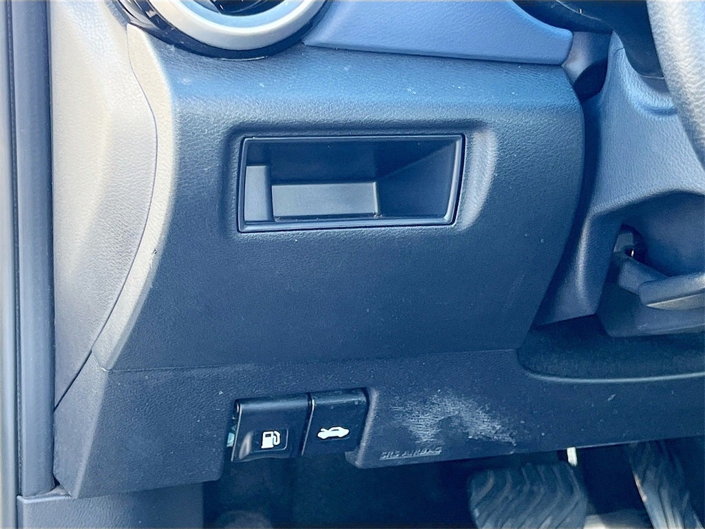 2023 Nissan Versa 1.6 SV