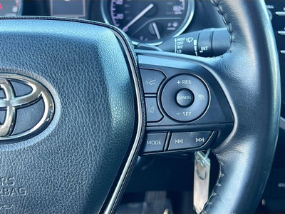 2020 Toyota Camry SE