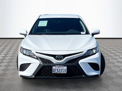 2020 Toyota Camry SE