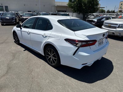 2024 Toyota Camry SE
