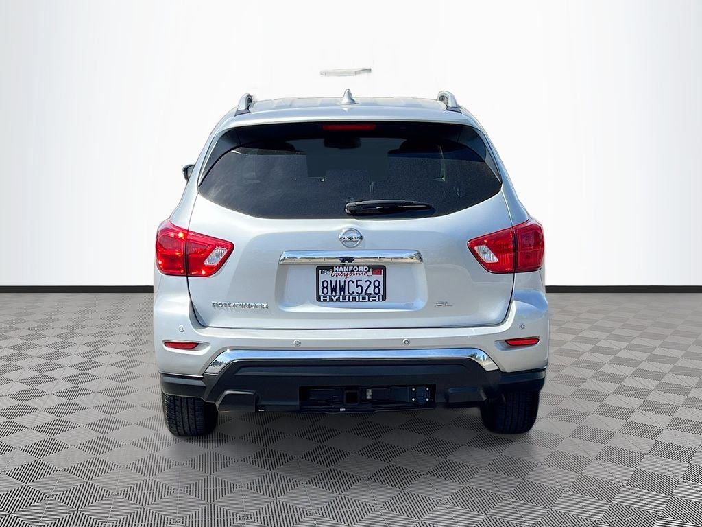 2020 Nissan Pathfinder SL