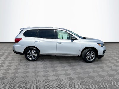 2020 Nissan Pathfinder SL