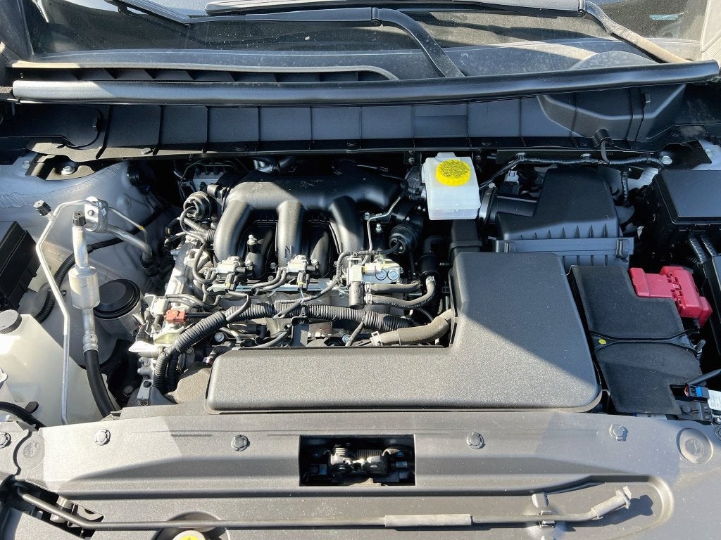 2023 Nissan Pathfinder S