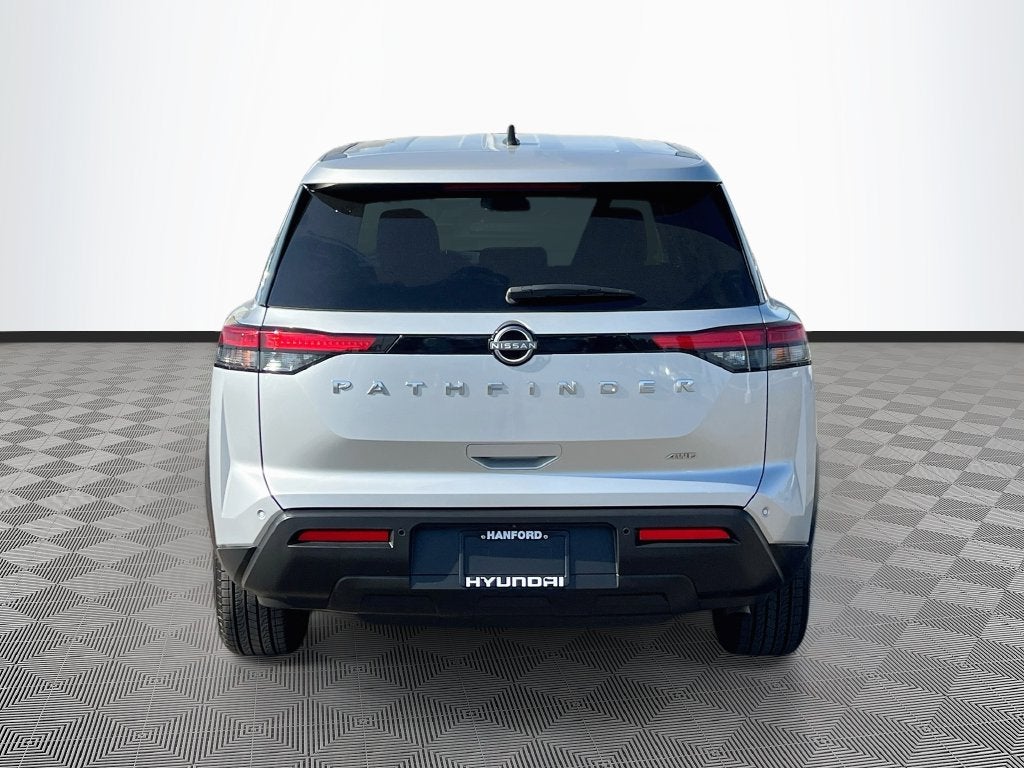 2023 Nissan Pathfinder S