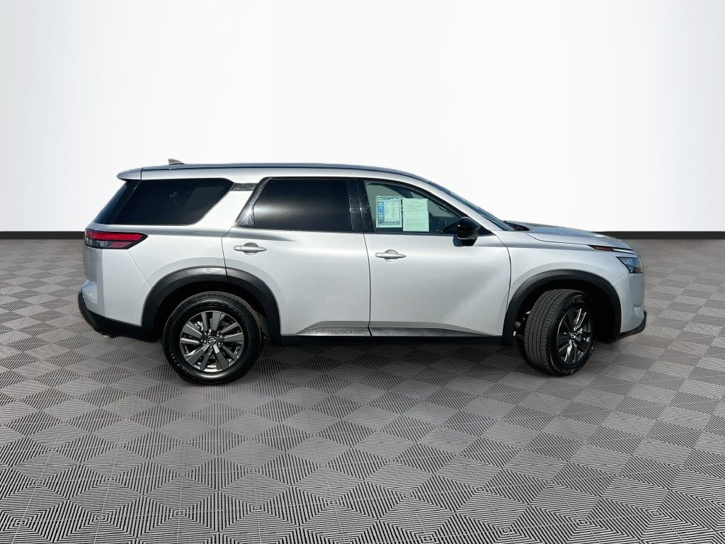 2023 Nissan Pathfinder S