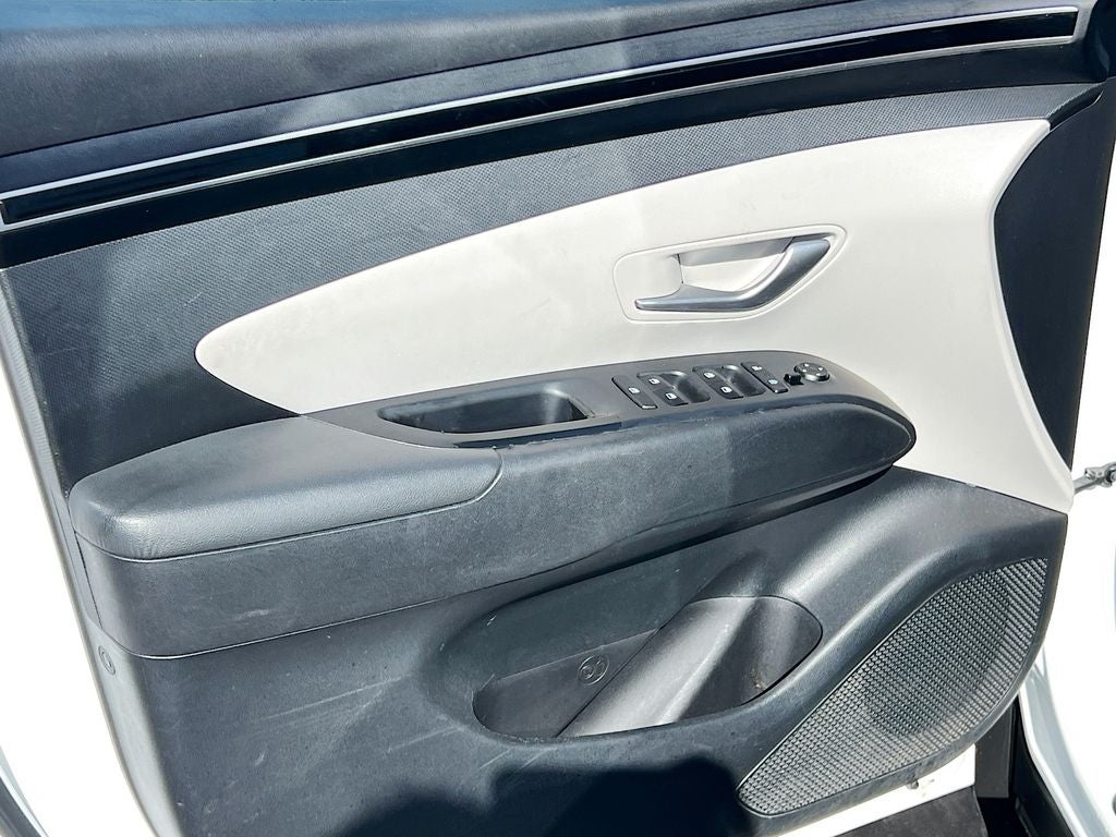 2022 Hyundai TUCSON SE