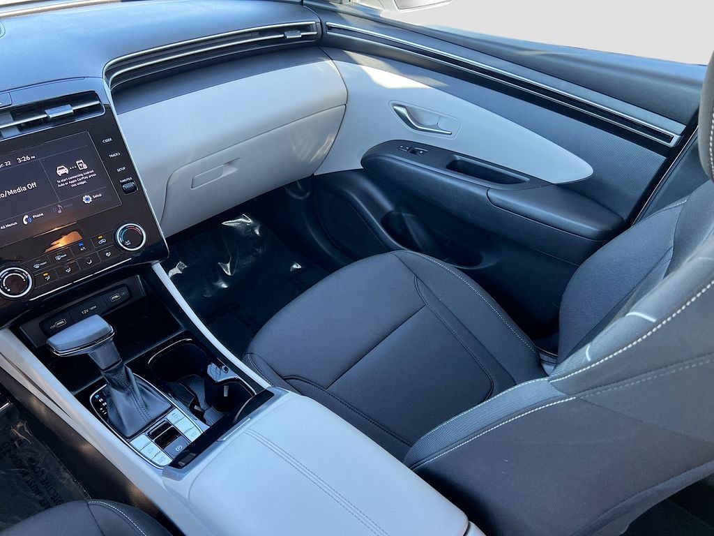 2022 Hyundai TUCSON SE