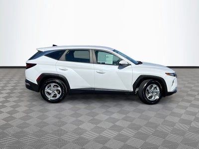 2022 Hyundai TUCSON SE