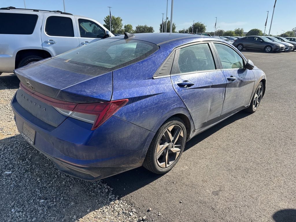 2022 Hyundai ELANTRA SEL