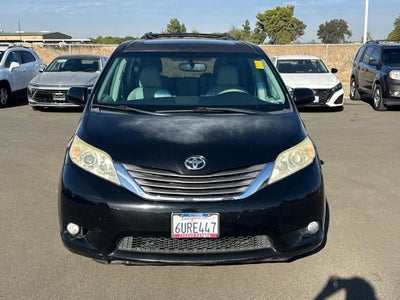 2012 Toyota Sienna XLE 8 Passenger