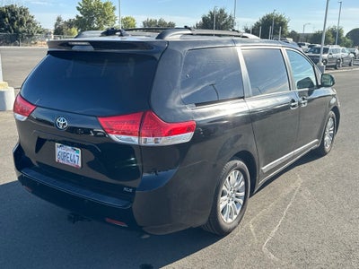 2012 Toyota Sienna XLE 8 Passenger
